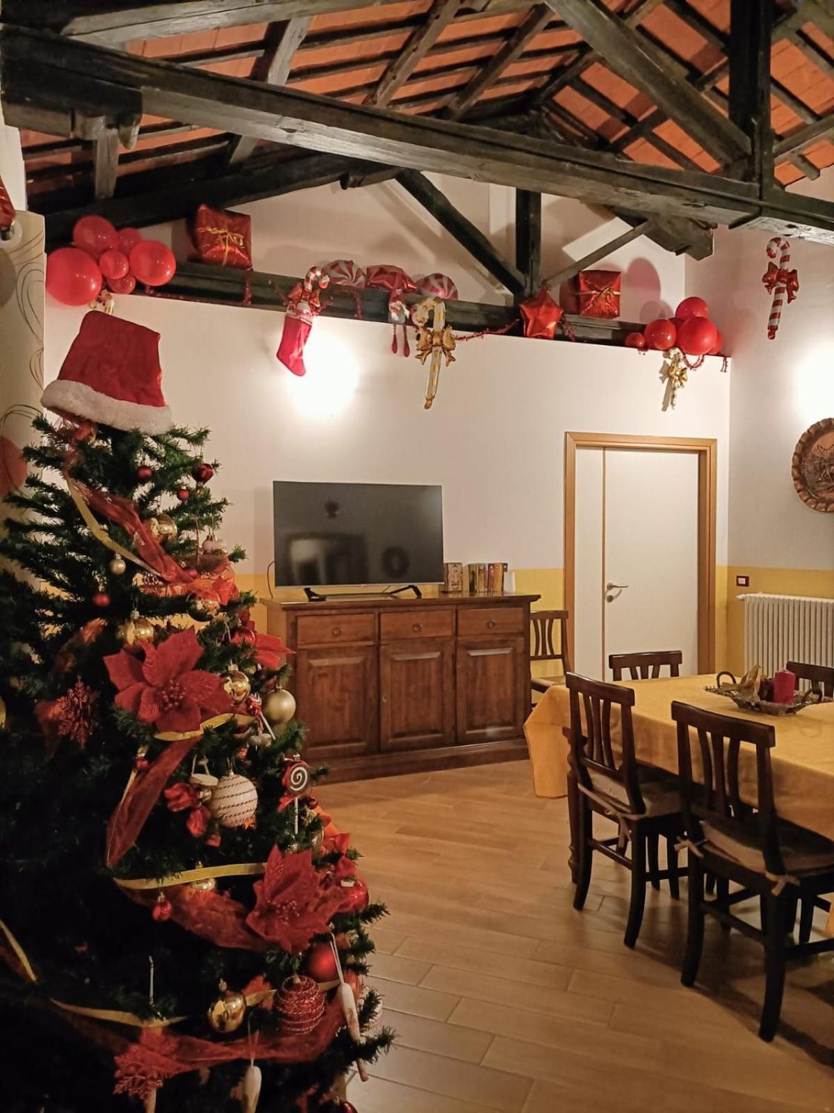 Casa Fra Ambrogio Pizzoli Exterior foto